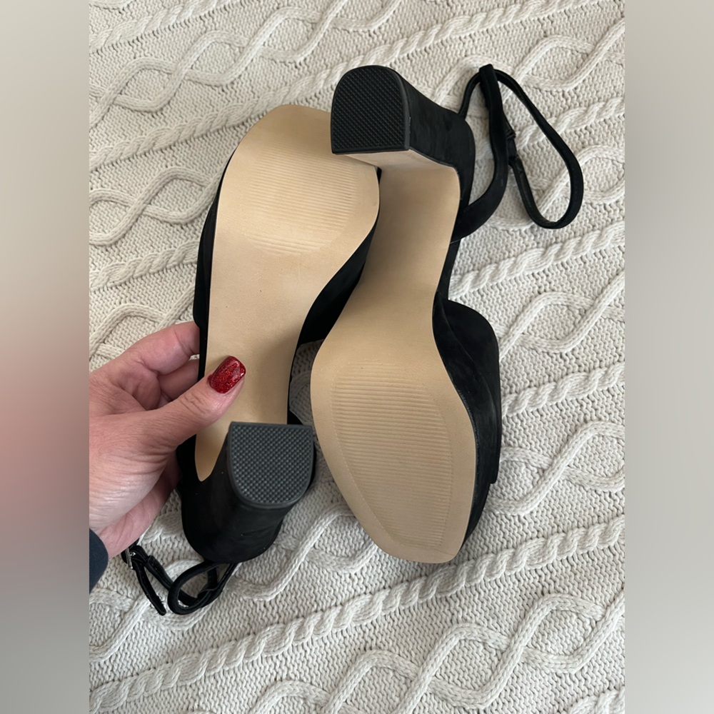 Steve Madden Black Suede Women's 5 inch  Heels Adjustable Ankle Sz 9 - Picture 9 of 16